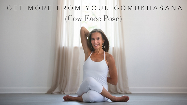 gomukhasana
